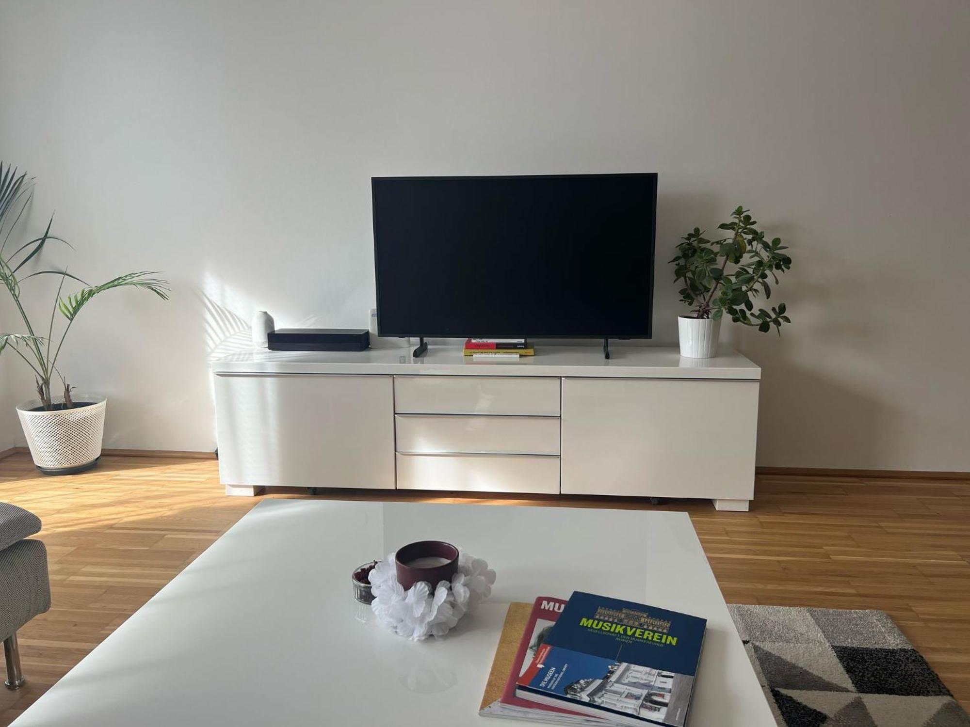 Apartment Wien - Favoriten Екстер'єр фото